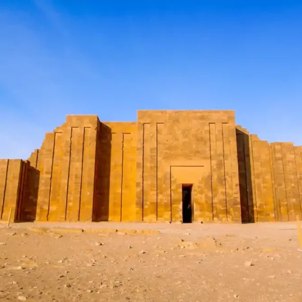 Day Tour to Giza Pyramids & Saqqara From Port Said
